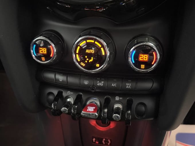 2025 Mini Hatch