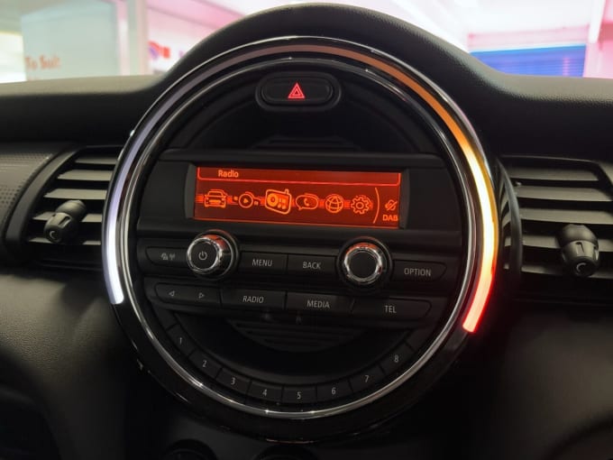 2025 Mini Hatch