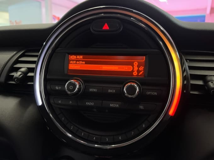 2025 Mini Hatch