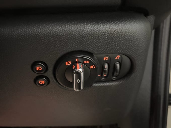 2025 Mini Hatch