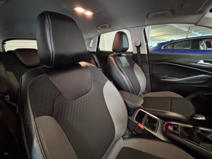 2025 Vauxhall Grandland X
