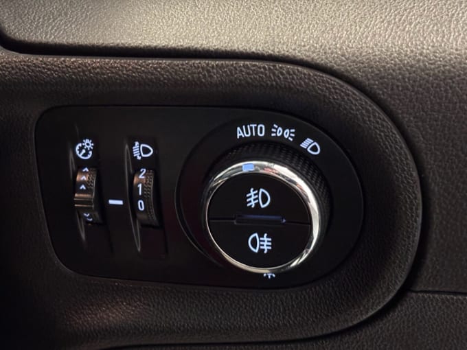 2025 Vauxhall Grandland X