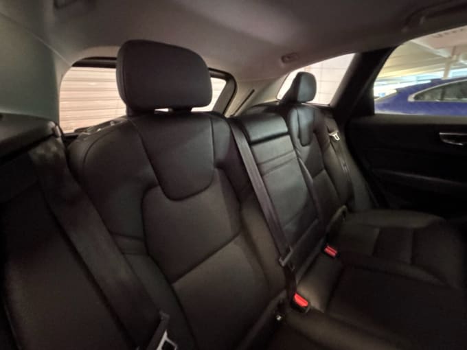 2025 Volvo Xc60