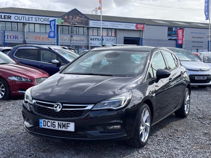 2025 Vauxhall Astra