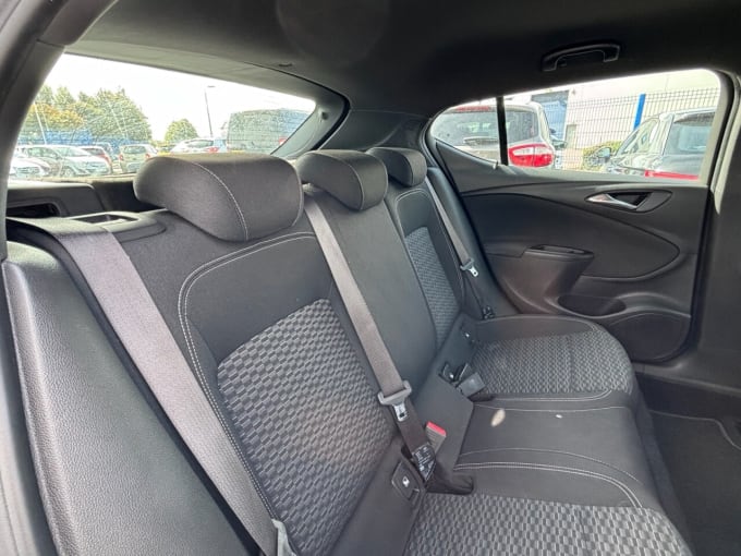 2025 Vauxhall Astra