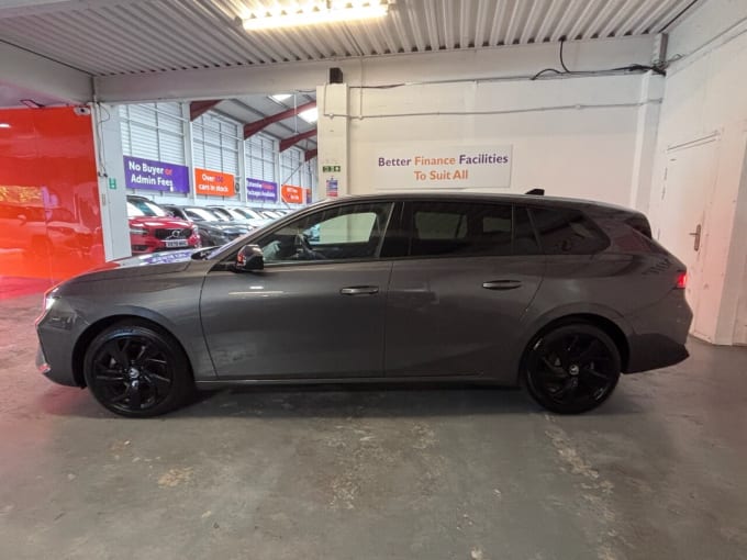 2025 Vauxhall Astra