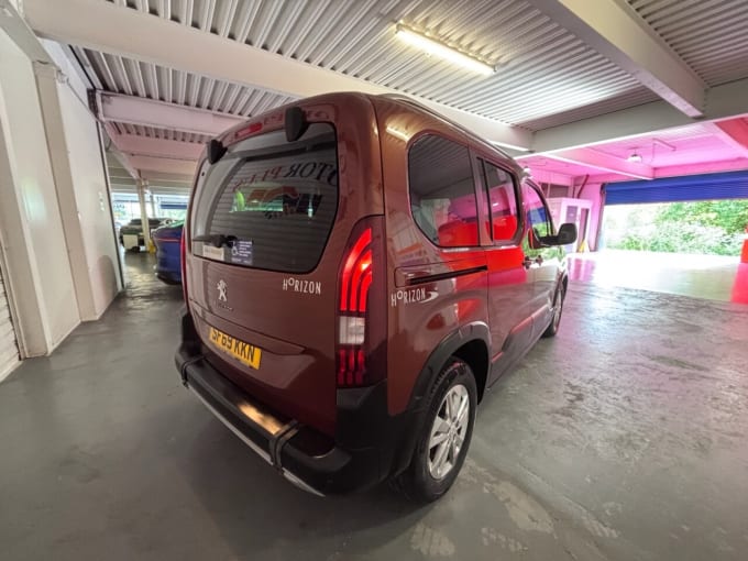 2025 Peugeot Rifter
