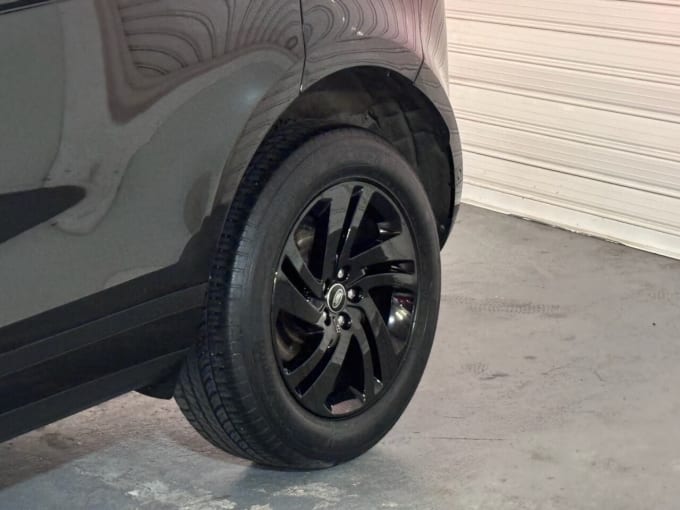 2025 Land Rover Range Rover Evoque