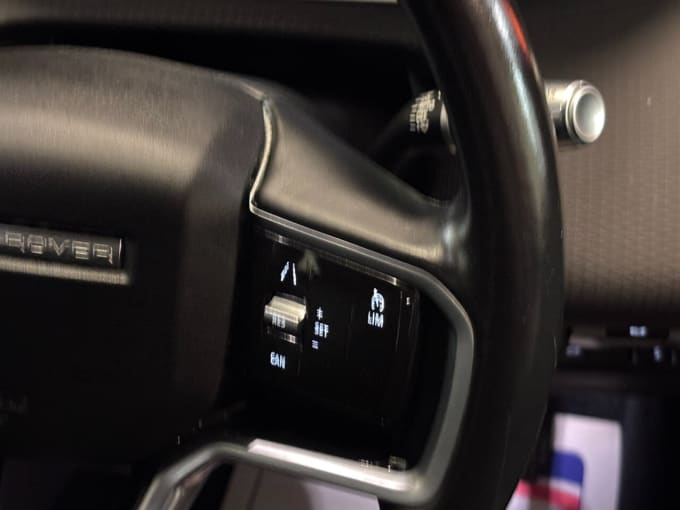 2025 Land Rover Range Rover Evoque