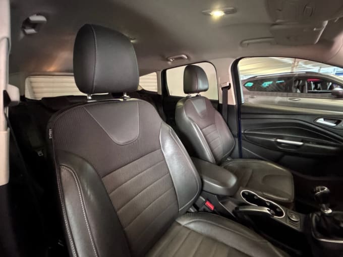 2025 Ford Kuga