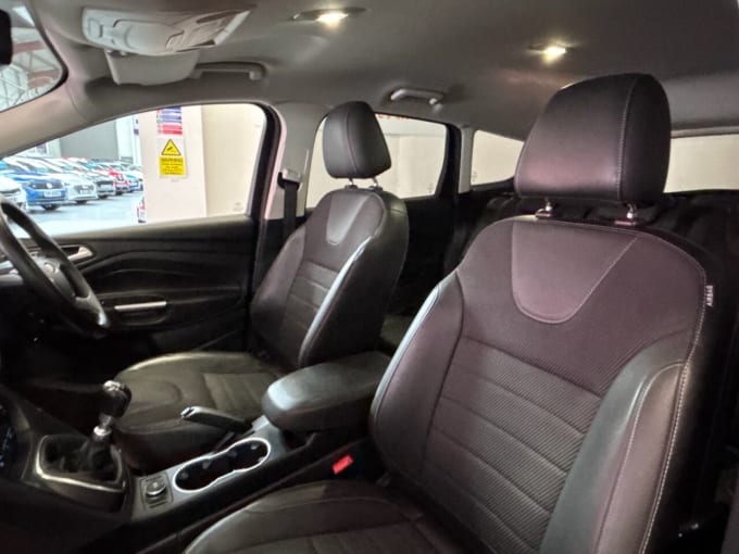 2025 Ford Kuga