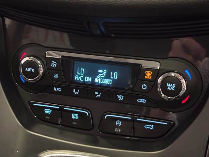 2025 Ford Kuga