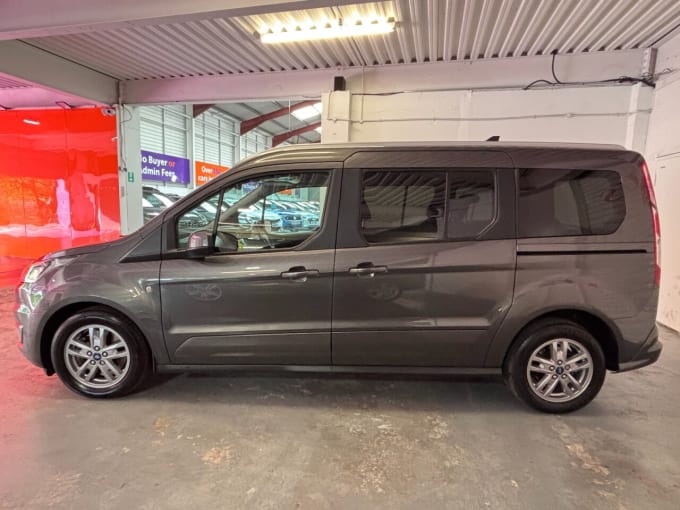 2025 Ford Grand Tourneo Connect