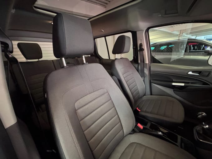 2025 Ford Grand Tourneo Connect