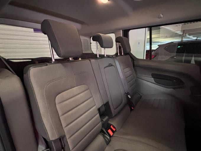 2025 Ford Grand Tourneo Connect