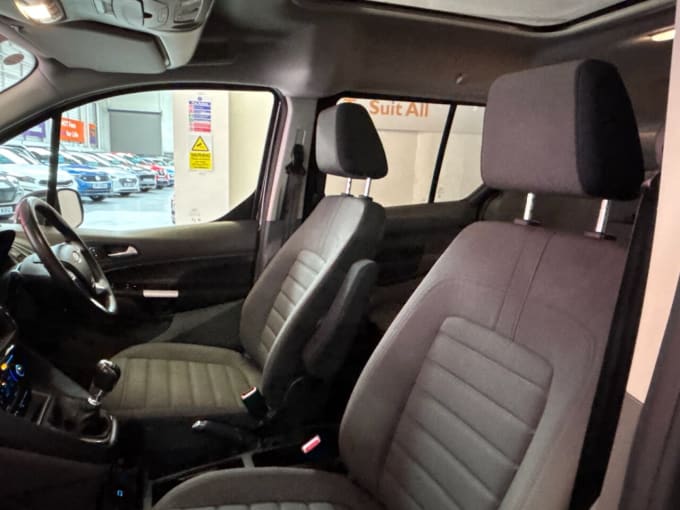 2025 Ford Grand Tourneo Connect