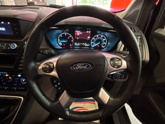 2025 Ford Grand Tourneo Connect