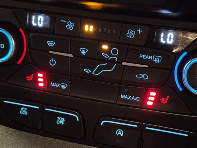 2025 Ford Grand Tourneo Connect