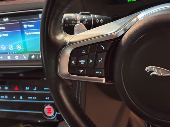 2025 Jaguar F-pace
