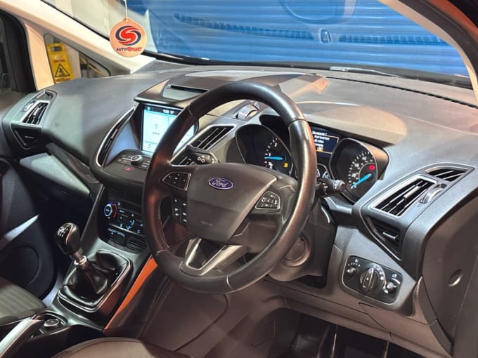 2025 Ford C-max