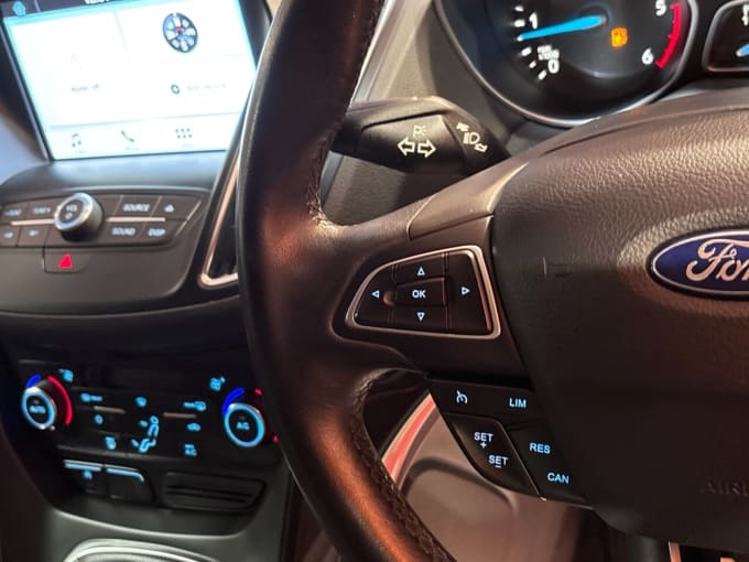2025 Ford C-max