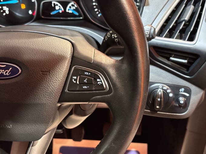 2025 Ford C-max