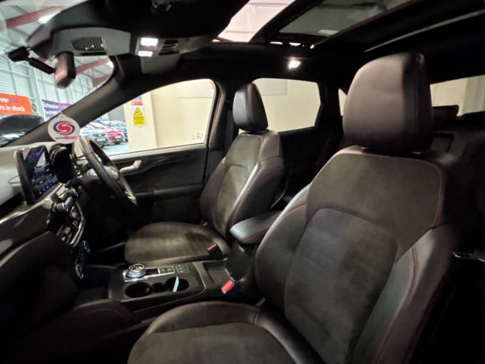 2025 Ford Kuga
