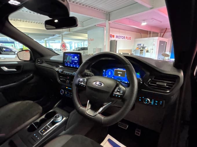 2025 Ford Kuga