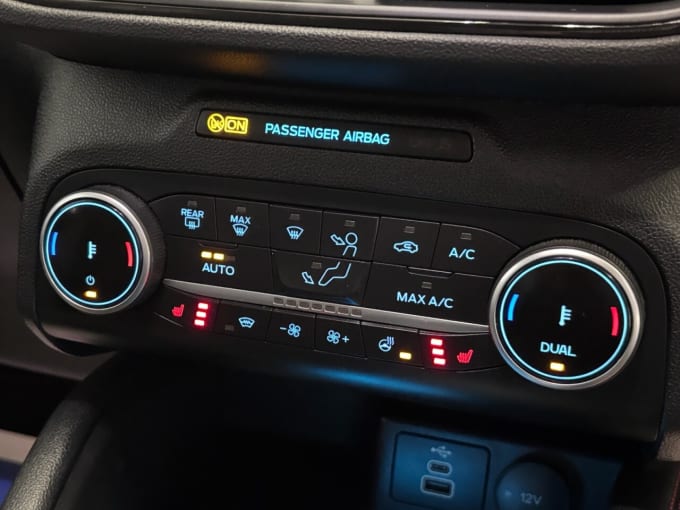 2025 Ford Kuga