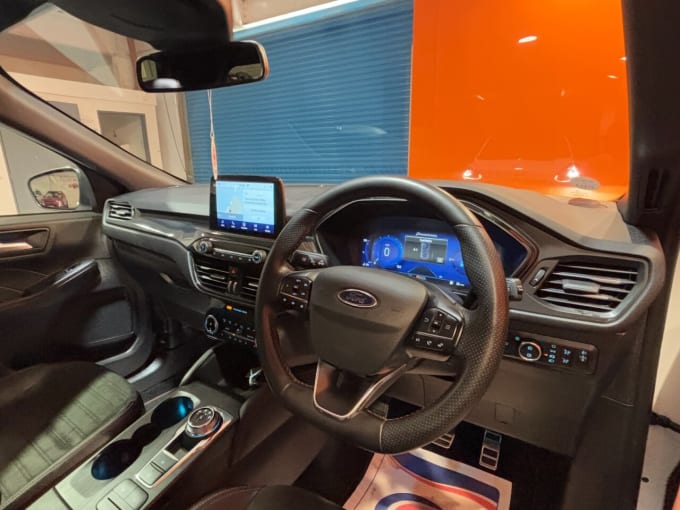 2025 Ford Kuga