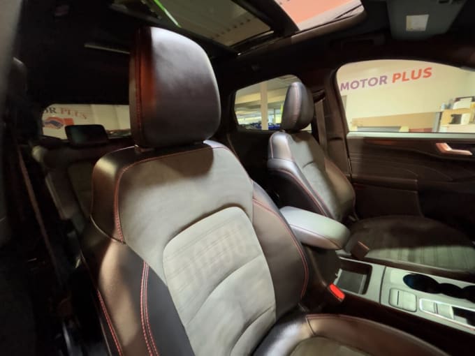 2025 Ford Kuga