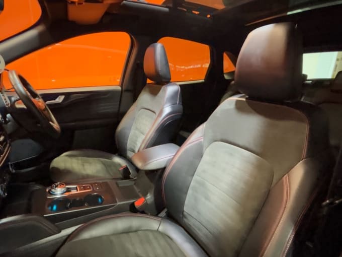 2025 Ford Kuga