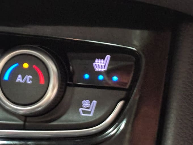 2025 Vauxhall Grandland X