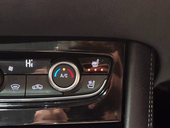 2025 Vauxhall Grandland X