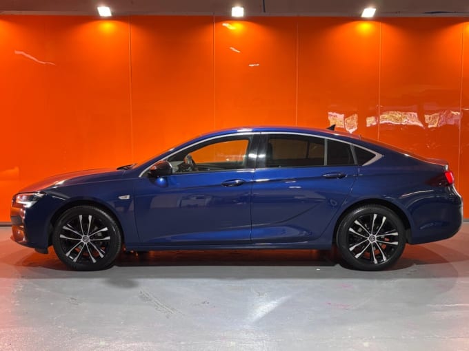 2025 Vauxhall Insignia