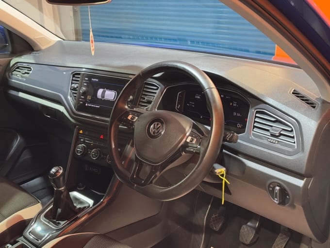 2025 Volkswagen T-roc