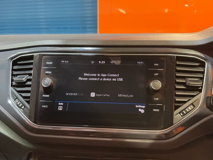 2025 Volkswagen T-roc