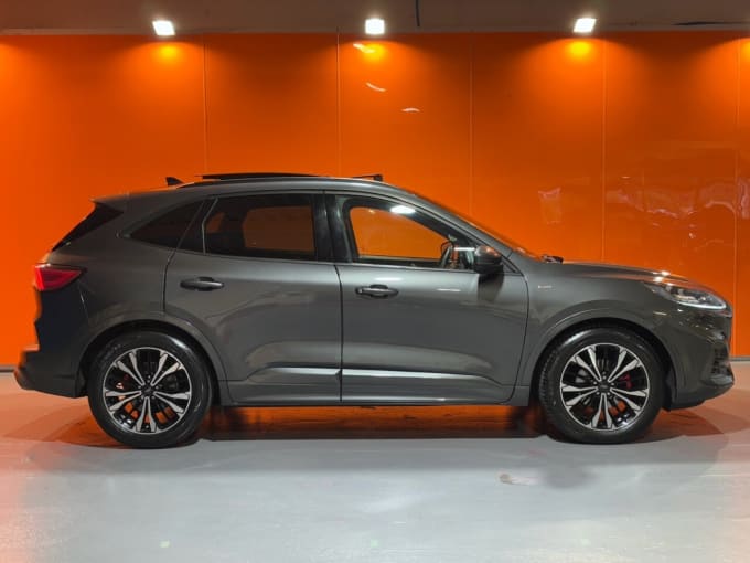 2025 Ford Kuga