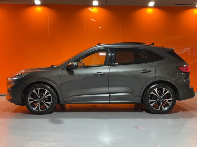 2025 Ford Kuga