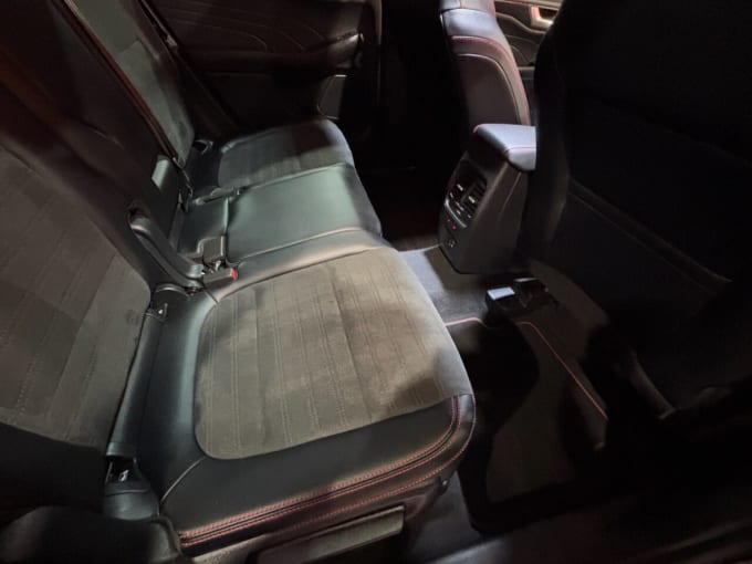 2025 Ford Kuga
