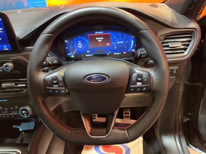 2025 Ford Kuga