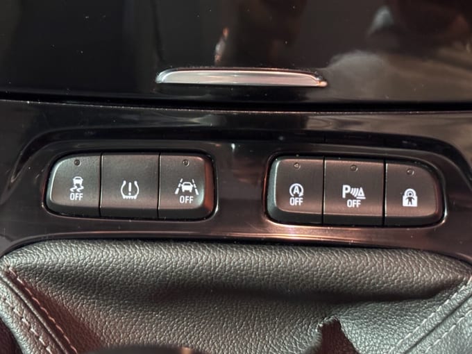 2025 Vauxhall Grandland X