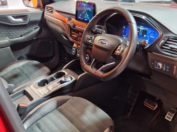2025 Ford Kuga