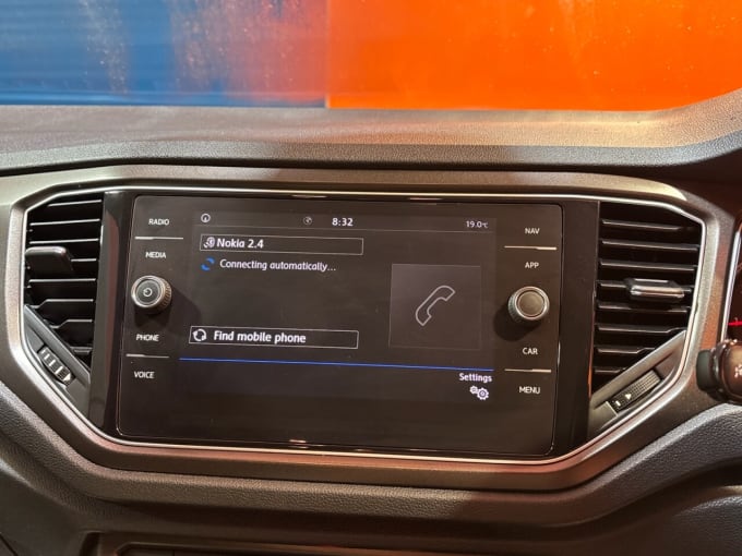 2025 Volkswagen T-roc
