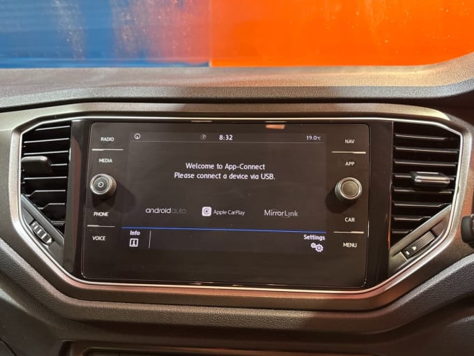2025 Volkswagen T-roc