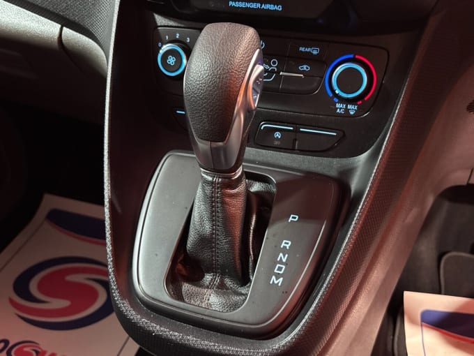 2025 Ford Grand Tourneo Connect