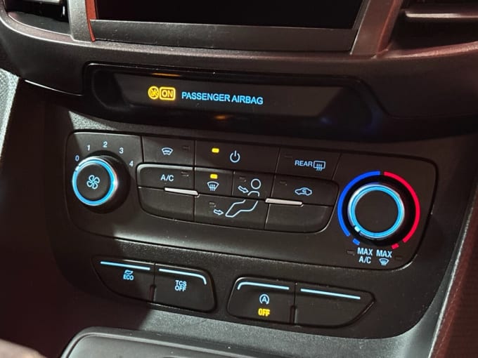2025 Ford Grand Tourneo Connect