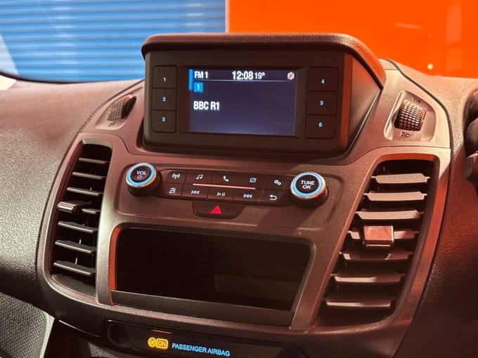 2025 Ford Grand Tourneo Connect
