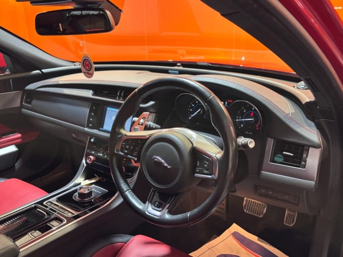 2025 Jaguar Xf