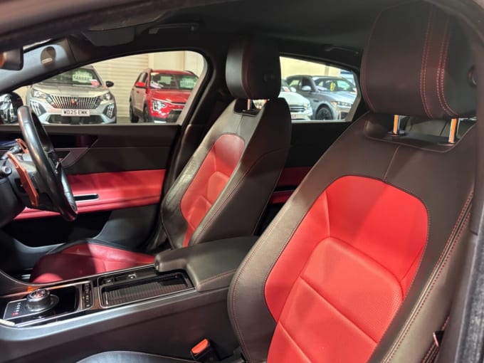 2025 Jaguar Xf